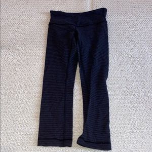 Dark Grey stripped lululemon cropped leggings